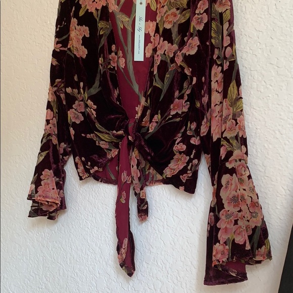 Tie Front Fall/Winter Top - Picture 5 of 5